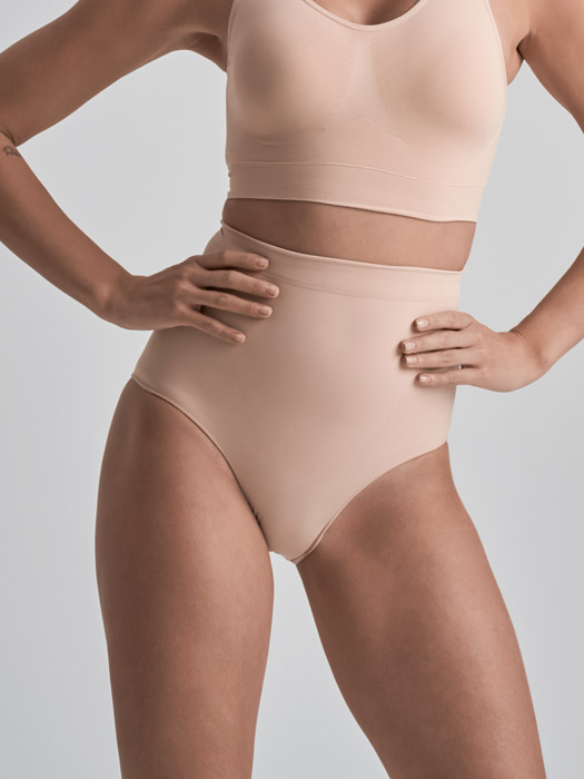 Трусы BYE BRA Soft Touch Seamless Mid Waist Brief (Beige)