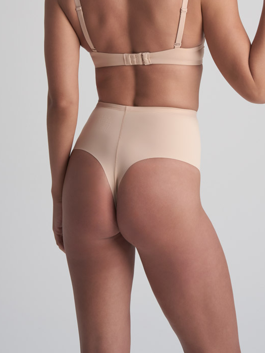 Моделирующие стринги BYE BRA Sculpting Mid Waist Thong (Beige)