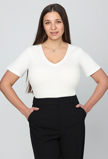 Футболка с вырезом (Молочный)