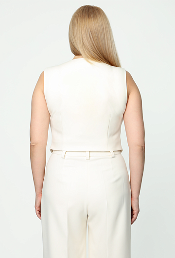 Приталенный жилет (Молочный)